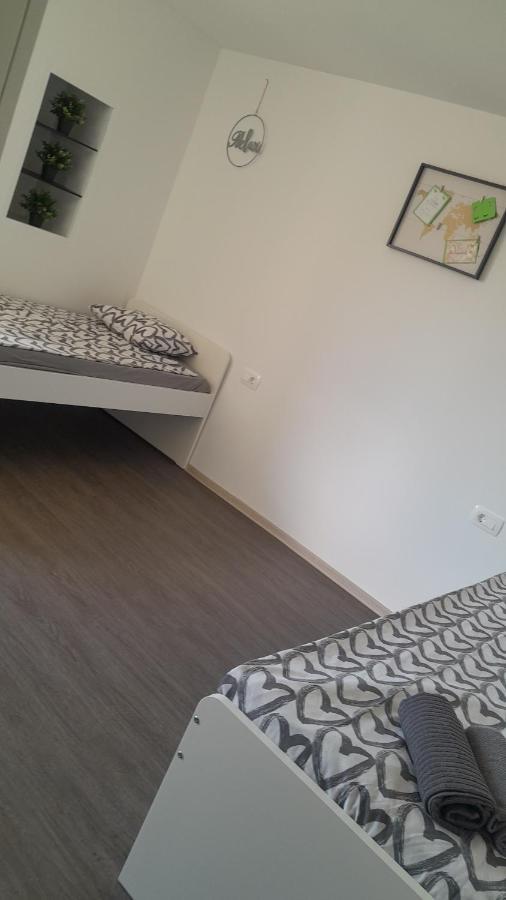 Apartma Ana Koper Buitenkant foto